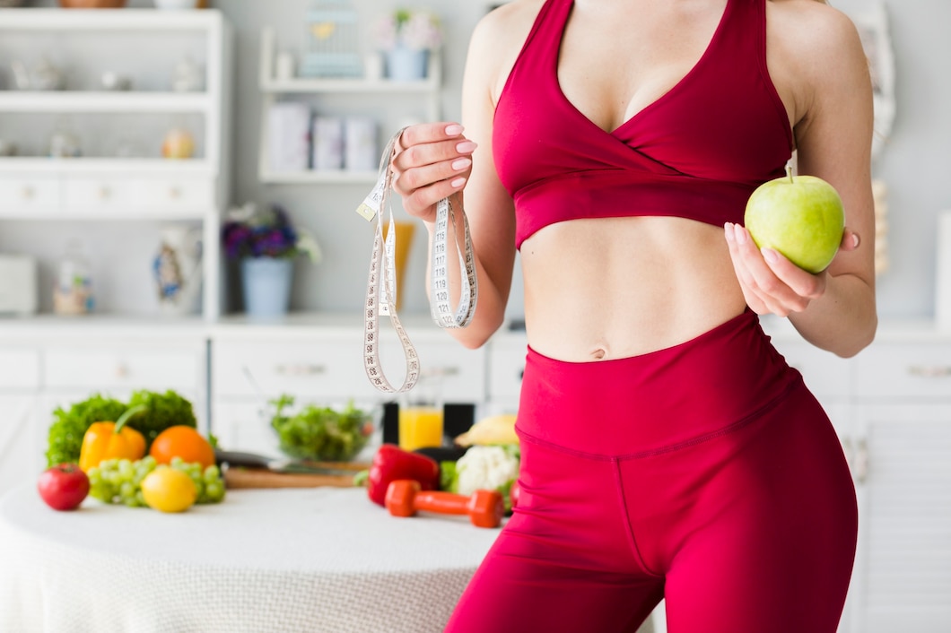 Jak suplementy diety wspomagają proces redukcji tkanki tłuszczowej i budowę masy mięśniowej