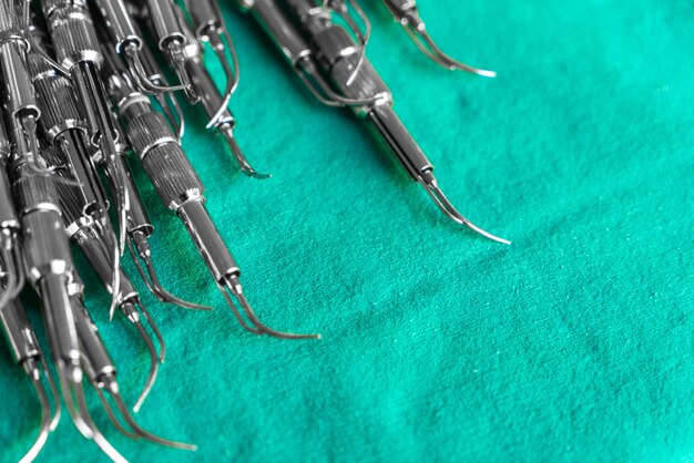 Przewaga jednopilnikowych systemów w nowoczesnej endodoncji